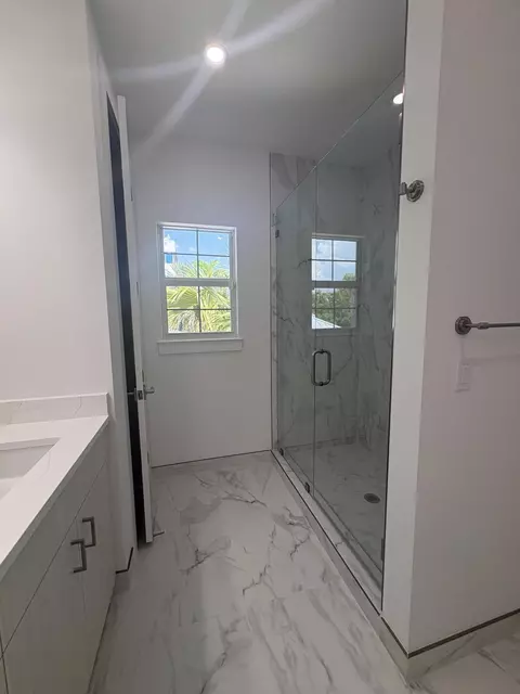 Bath - 115 Water Pointe Pl #34, Jupiter, FL 33477 photo 2 of 7