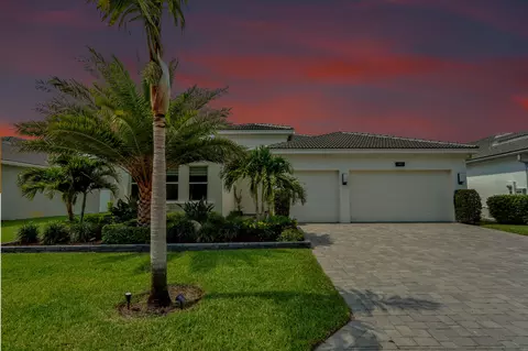9939 Great Barrier Trl, Boynton Beach, FL 33473