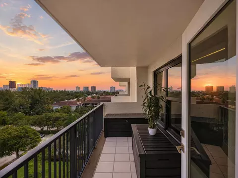 3200 Port Royale Dr N #910, Fort Lauderdale, FL 33308