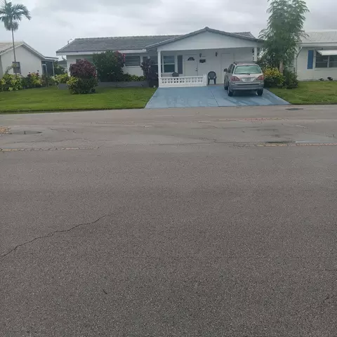 5715 NW 84th Ter, Tamarac, FL 33321