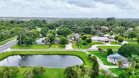 5773 Starcher Ave, Fort Pierce, FL 34947