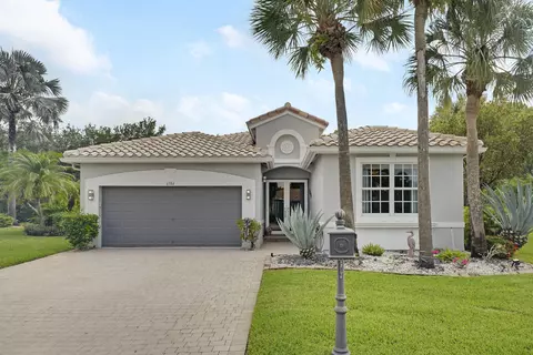 6584 Pavone St, Lake Worth, FL 33467
