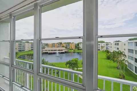 205 SE 11th Ter #403, Dania Beach, FL 33004