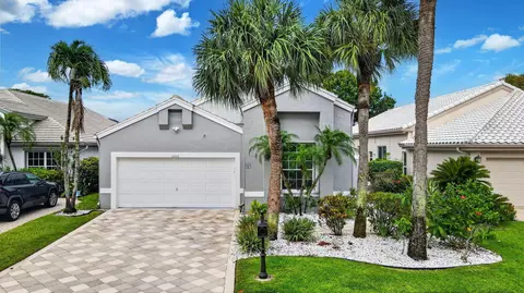 6400 3 Lakes Ln, Boynton Beach, FL 33437