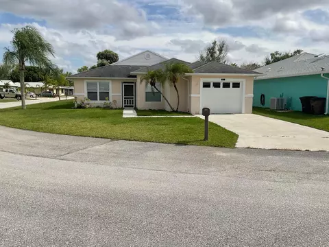 14151 Cisne Cir, Fort Pierce, FL 34951