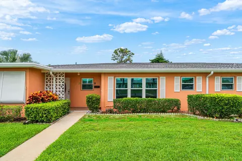 180 N High Pt #B, Boynton Beach, FL 33435