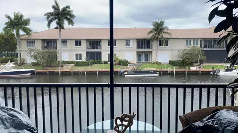 1 Royal Palm Way #201, Boca Raton, FL 33432