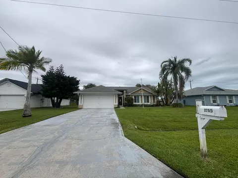 2755 SE Caladium Ave, Port Saint Lucie, FL 34952
