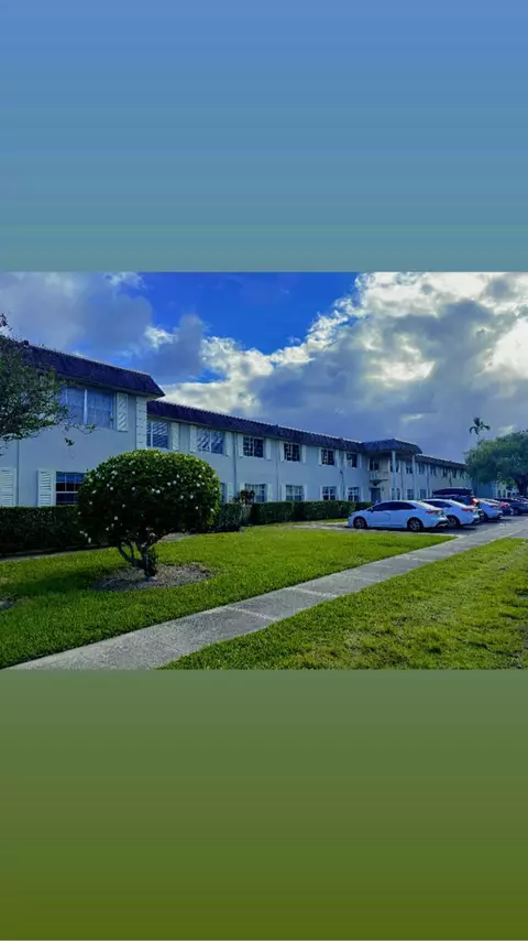 1560 Mckinley St #111W, Hollywood, FL 33020
