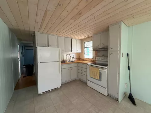 209 Eagle Dr E #E, Briny Breezes, FL 33435 photo 9