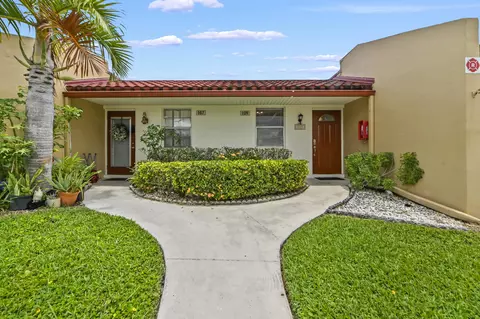 109 Lake Barbara Dr, West Palm Beach, FL 33411