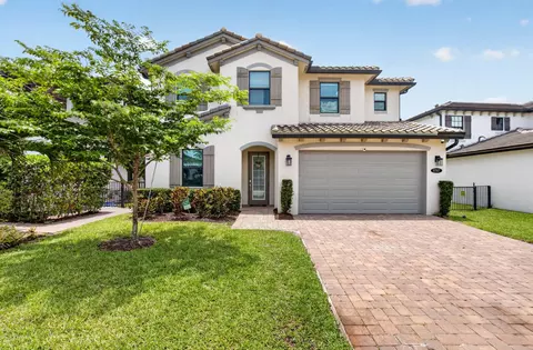 8787 Grand Prix Ln, Boynton Beach, FL 33472