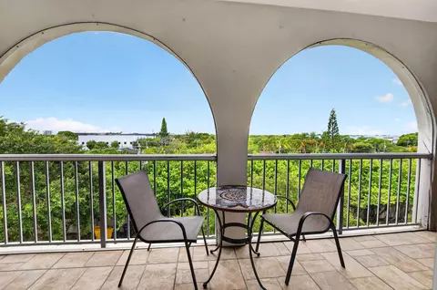 250 NE 20th St #5230, Boca Raton, FL 33431