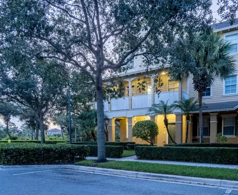 Exterior - 103 E Thatch Palm Cir, Jupiter, FL 33458 photo 3 of 6