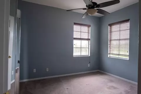 Bedroom - 103 E Thatch Palm Cir, Jupiter, FL 33458 photo 4 of 4