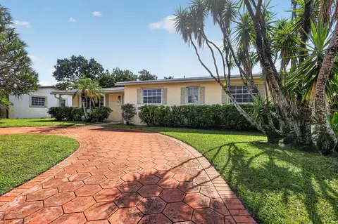 241 N 68th Ter, Hollywood, FL 33024