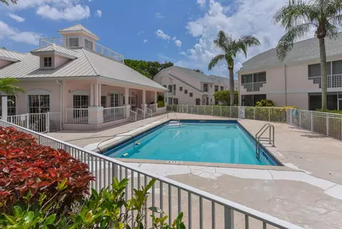 201 Muirfield Ct #201E, Jupiter, FL 33458
