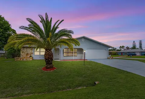 188 NW Broadview St, Port Saint Lucie, FL 34983