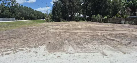 2346 SW 96th St, Stuart, FL 34997 photo 2