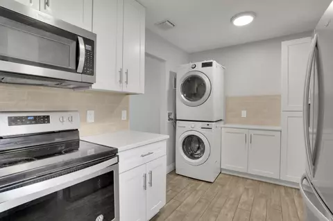 2227 NE 3rd Ave #1 & 2, Delray Beach, FL 33444