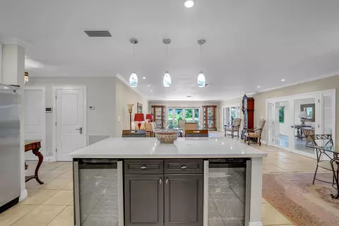 Kitchen - 1019 E Cypress Dr, Pompano Beach, FL 33069 photo 15 of 15