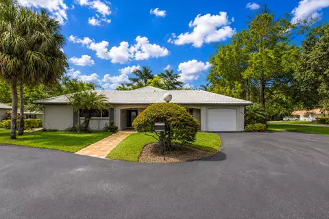 1019 E Cypress Dr, Pompano Beach, FL 33069