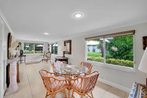 Dining - 1019 E Cypress Dr, Pompano Beach, FL 33069 photo 4 of 4