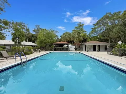 Exterior - 1019 E Cypress Dr, Pompano Beach, FL 33069 photo 9 of 9