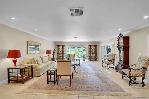 Living - 1019 E Cypress Dr, Pompano Beach, FL 33069 photo 1 of 4