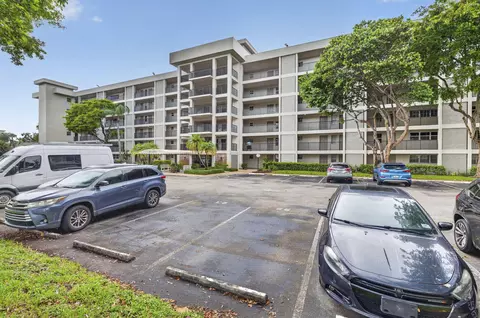3000 S Course Dr #103, Pompano Beach, FL 33069