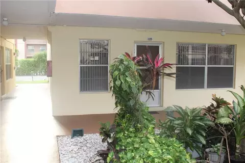 3071 NW 47th Ter #125, Lauderdale Lakes, FL 33313