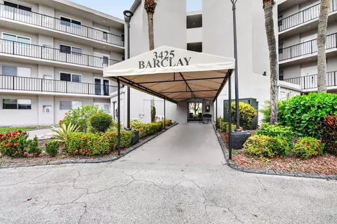 3425 Via Poinciana #403, Lake Worth, FL 33467