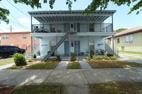 1021 14th St, West Palm Beach, FL 33401
