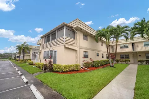 716 Saxony Pl #O, Delray Beach, FL 33446