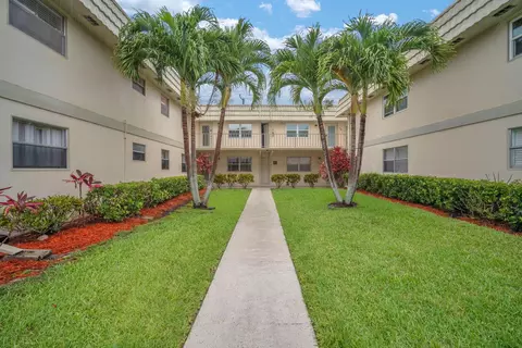 716 Saxony Pl #O, Delray Beach, FL 33446