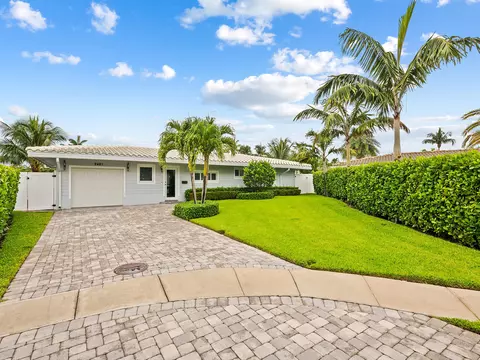 2421 NE 50th St, Lighthouse Point, FL 33064