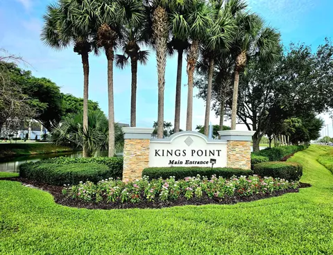 719 Flanders Dr #O, Delray Beach, FL 33484