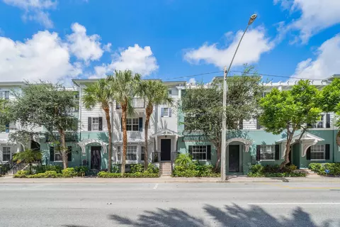 375 E Mallory Cir, Delray Beach, FL 33483