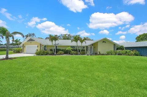 7986 SE Trenton Ave, Hobe Sound, FL 33455