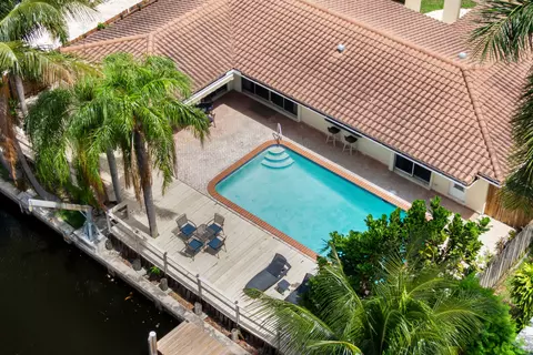 1418 NE 57th Pl, Fort Lauderdale, FL 33334
