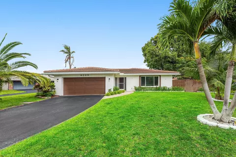 4025 NW 105th Ave, Coral Springs, FL 33065