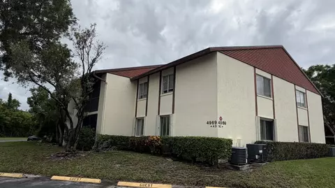 4969 Sable Pine Cir #D2, West Palm Beach, FL 33417