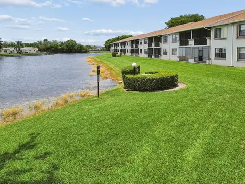 9740 W Mcnab Rd #111, Tamarac, FL 33321