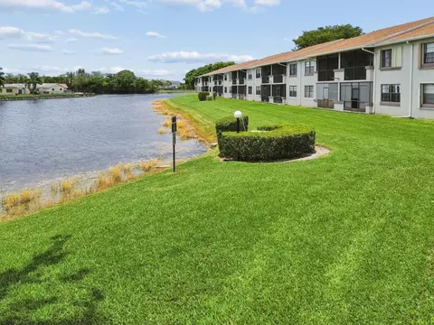 9740 W Mcnab Rd #111, Tamarac, FL 33321