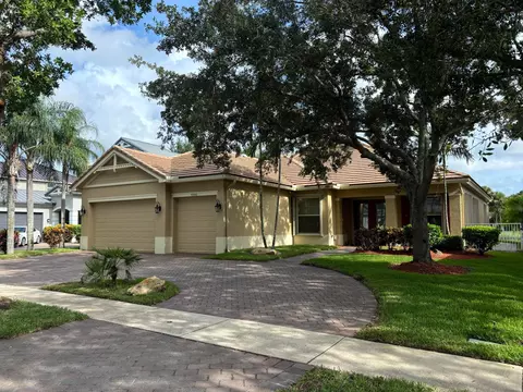 9386 Madewood Ct, Royal Palm Beach, FL 33411