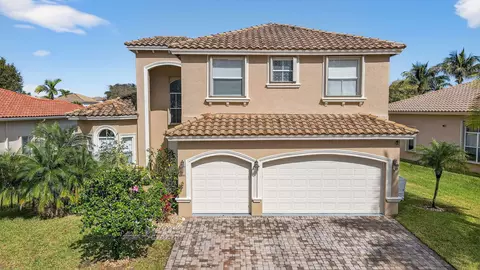 6899 Houlton Cir, Lake Worth, FL 33467
