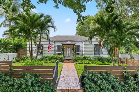 744 Sunset Rd, West Palm Beach, FL 33401