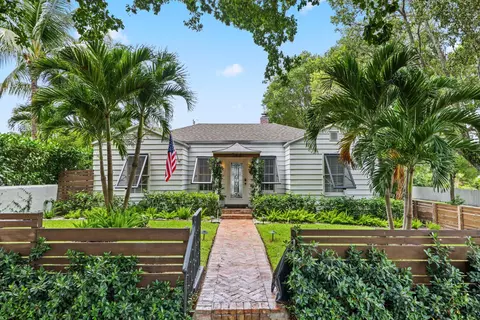 744 Sunset Rd, West Palm Beach, FL 33401