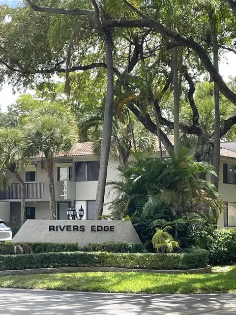 9537 SW 1st Ct, Coral Springs, FL 33071
