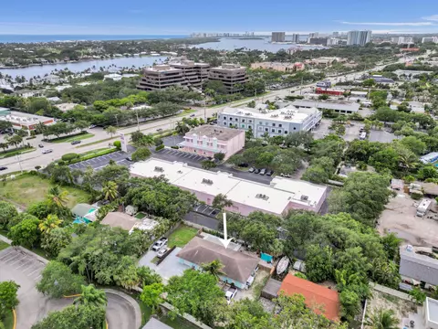 1718 Ridge Rd, North Palm Beach, FL 33408